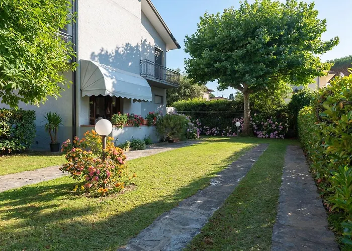 Apartment Holiday Versilia