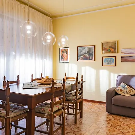 Apartment Holiday Versilia Camaiore Exterior photo