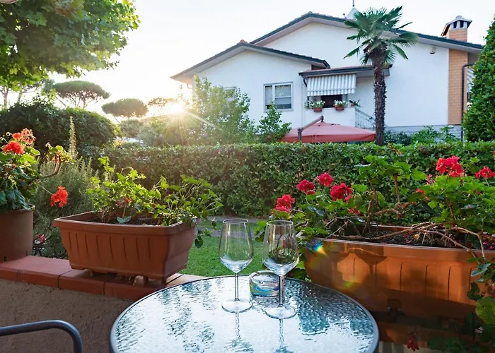 Apartment Holiday Versilia